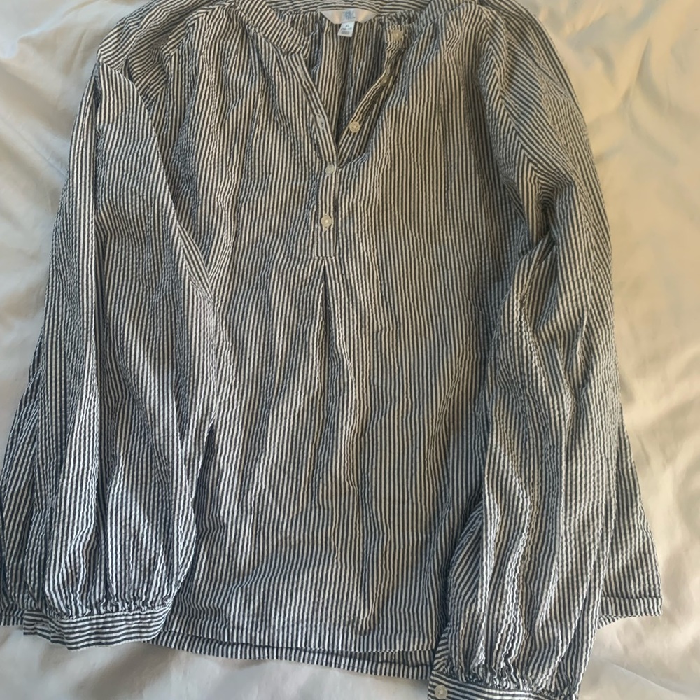 Black & white  sea sucker top